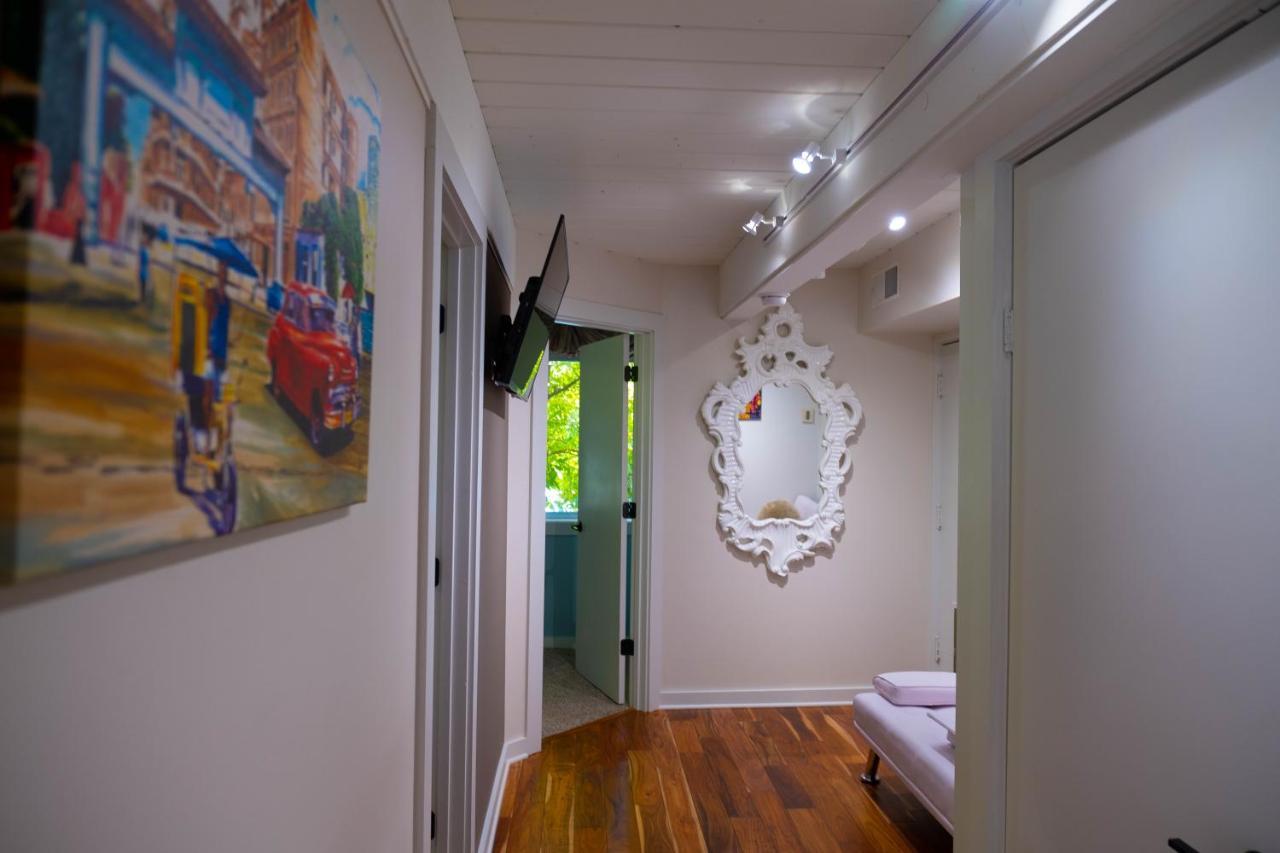 Holiday home Spectacular In Middletown With Acres Of Privacy Louisville