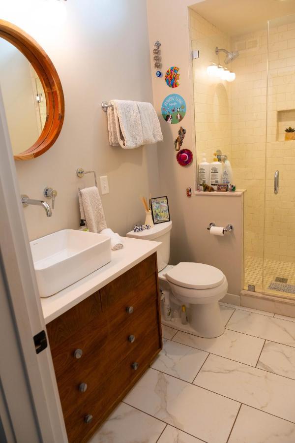 Spectacular In Middletown With Acres Of Privacy Holiday home Louisville