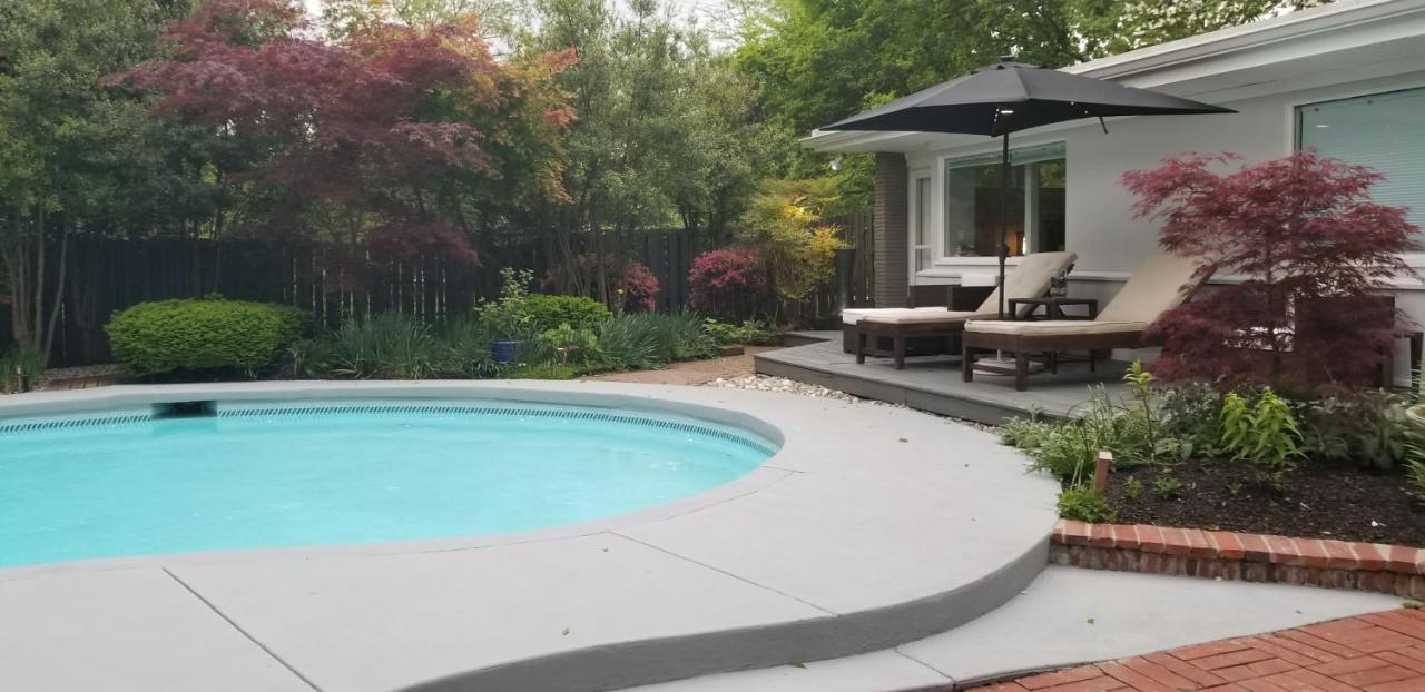 Spectacular In Middletown With Acres Of Privacy Holiday home *