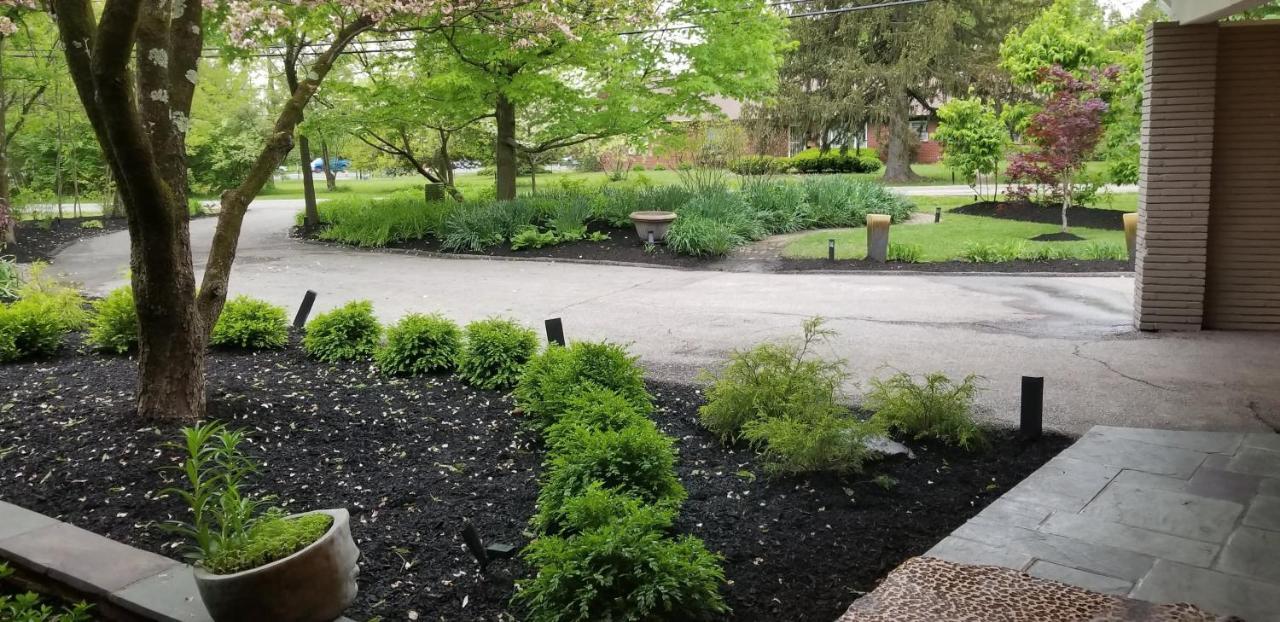 Spectacular In Middletown With Acres Of Privacy Holiday home *