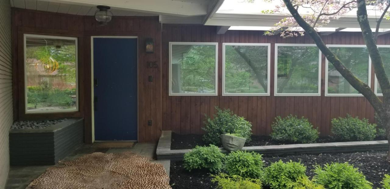 Holiday home Spectacular In Middletown With Acres Of Privacy Louisville