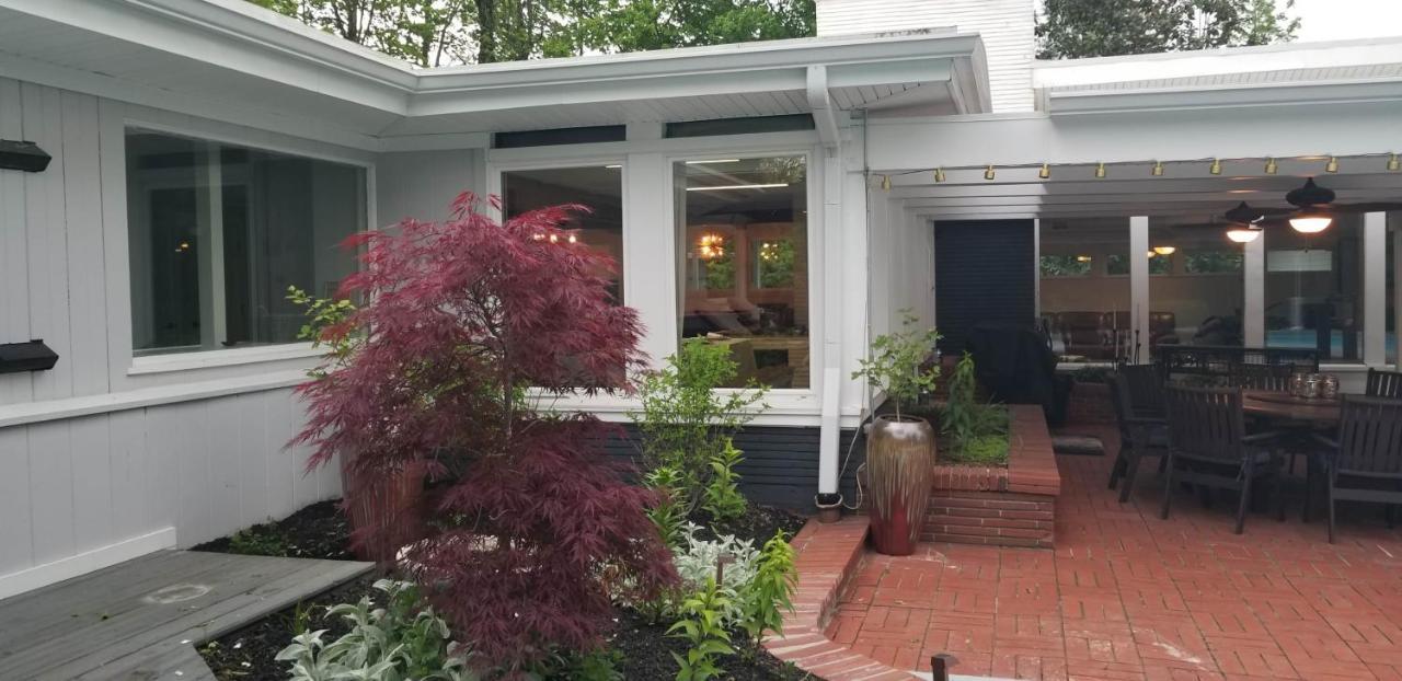 Holiday home Spectacular In Middletown With Acres Of Privacy