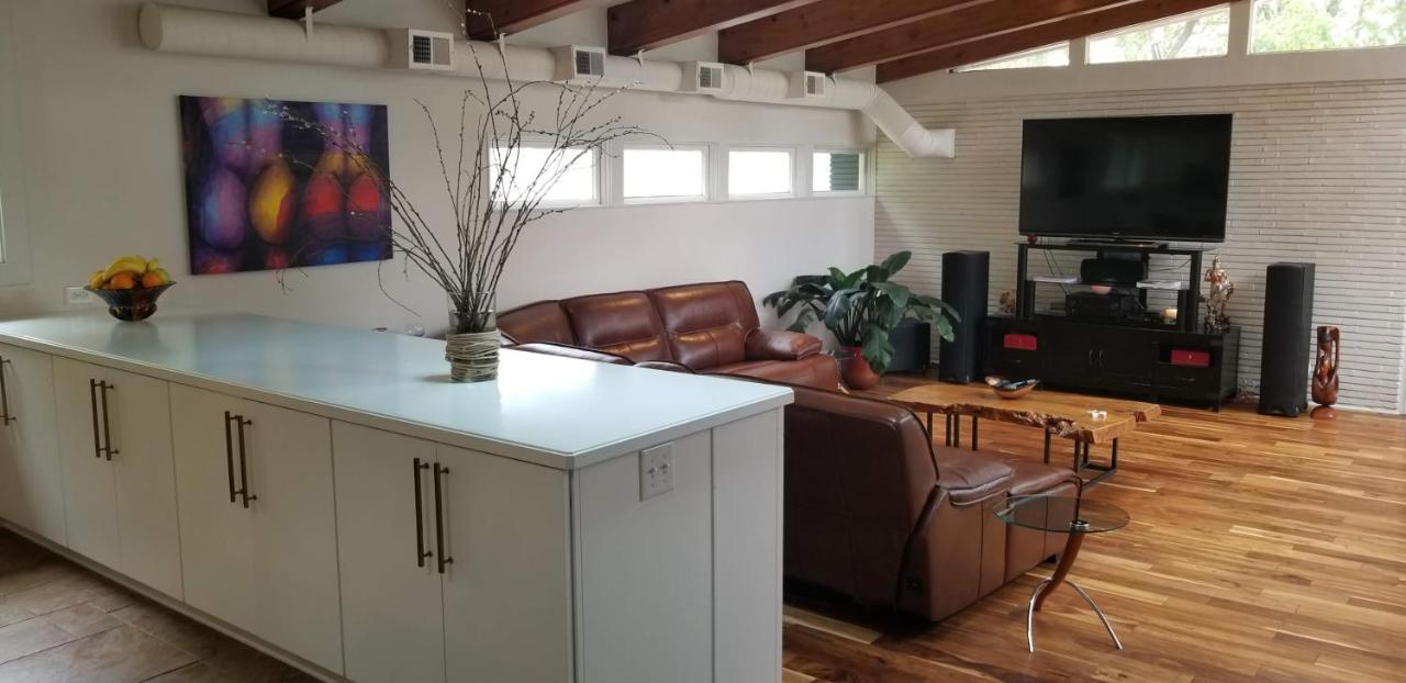 Holiday home Spectacular In Middletown With Acres Of Privacy